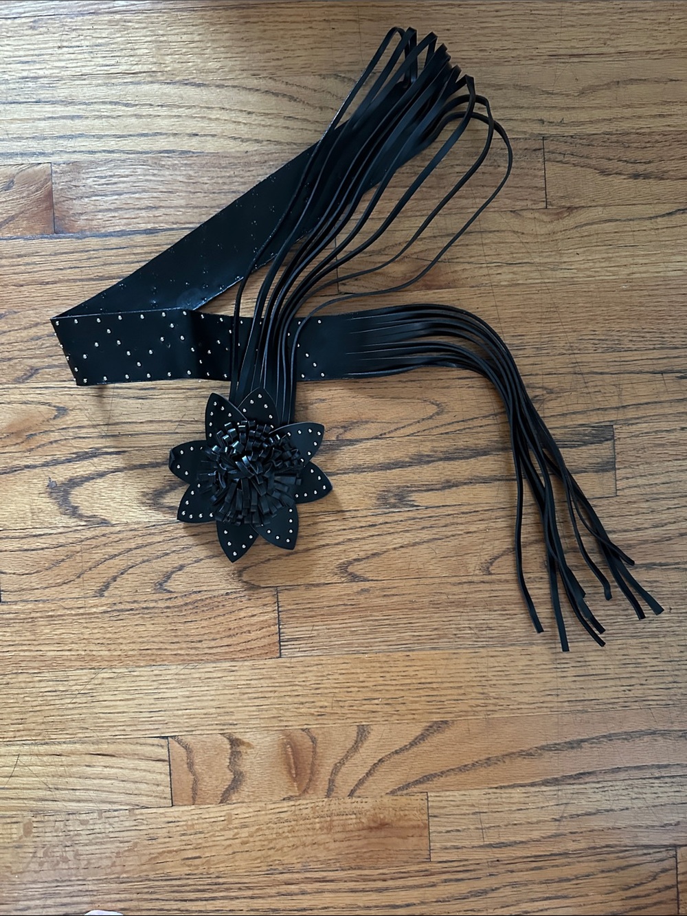 Black Floral Fringe Waist Belt - Women's Accessory